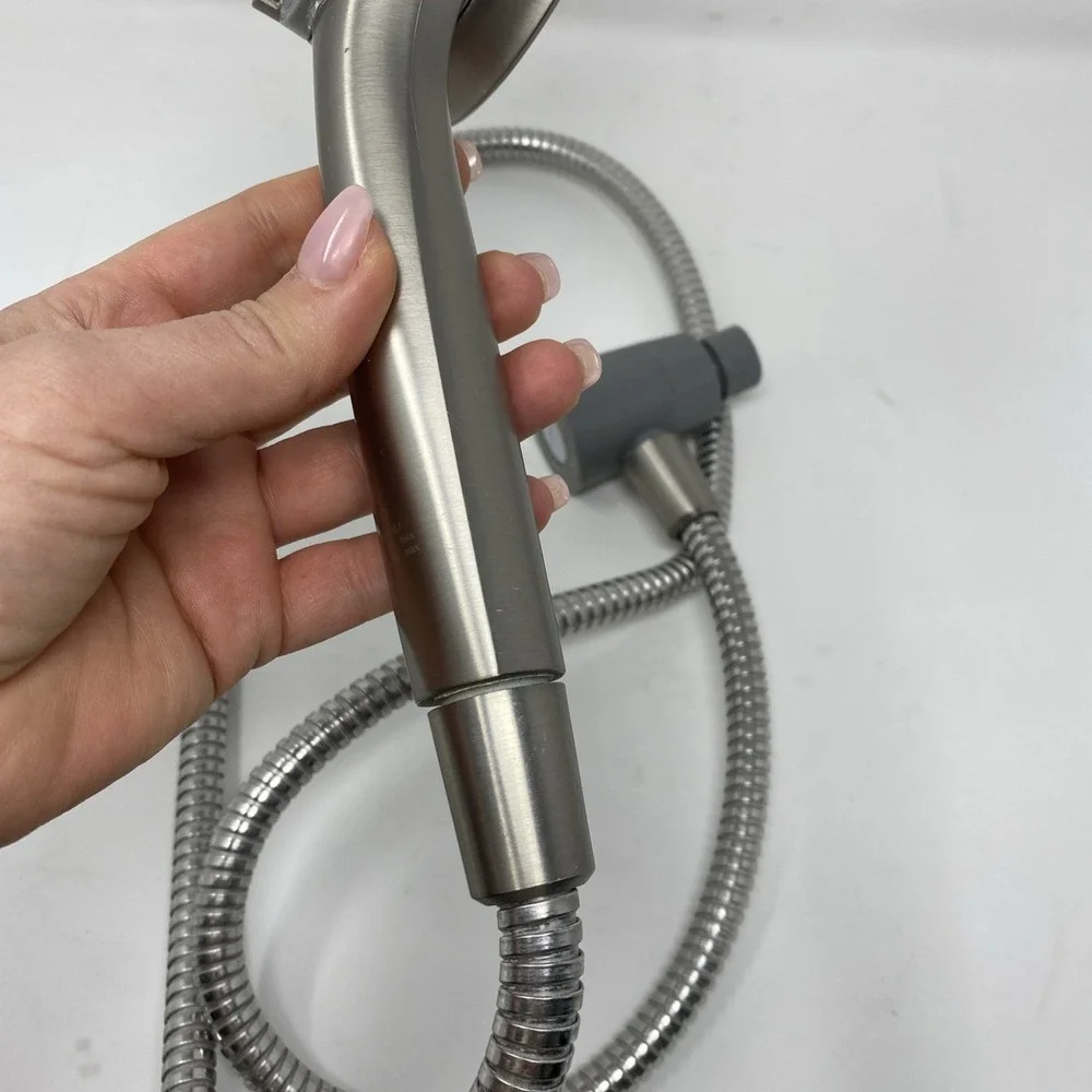 Moen‎ Engage Magnetix 5 Function 3.75
